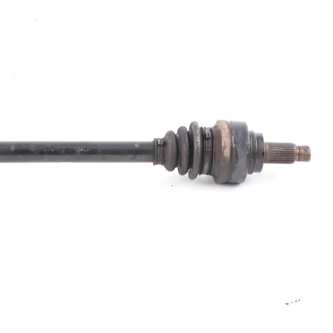 albero motore posteriore sinistro posteriore D=30mm automatico per Bmw F20 F21 F30 con numero di parte 7622853 Bmw F20 F21 F30 albero motore posteriore sinistro posteriore D=30mm automatico - SKU 7622853 - Numero di parte 7622853