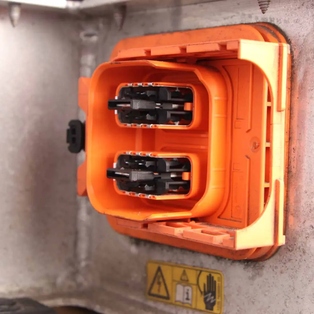 60Ah High Voltage Battery Accumulator Storage 2353643 to BMW I3 I01 Hybrid Electric with Part number 7625052 BMW I3 I01 Hybrid Electric 60Ah High Voltage Battery Accumulator Storage 2353643 - SKU 7625052 - Part number 7625052