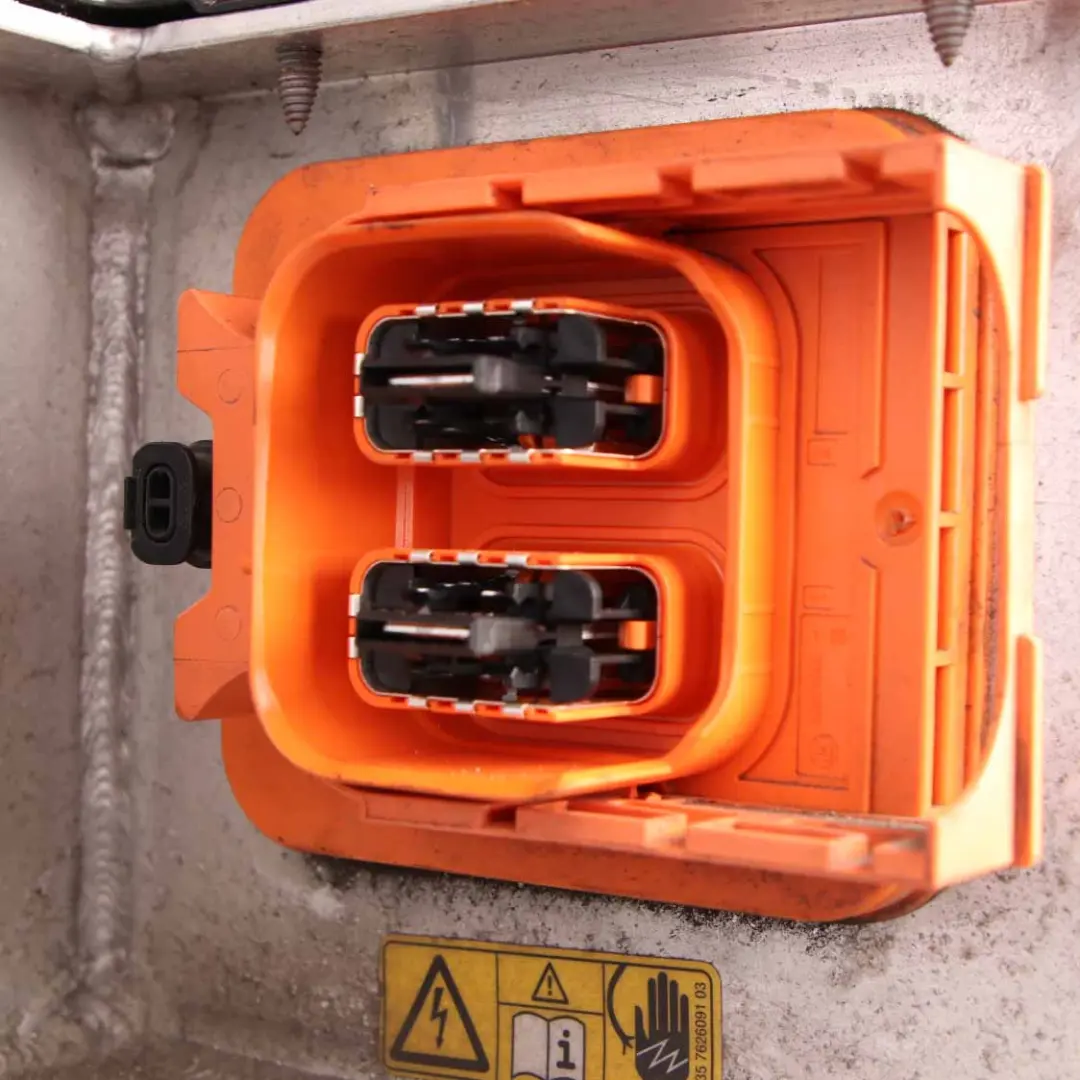 60Ah High Voltage Battery Accumulator Storage 2353643 to BMW I3 I01 Hybrid Electric with Part number 7625052 BMW I3 I01 Hybrid Electric 60Ah High Voltage Battery Accumulator Storage 2353643 - SKU 7625052 - Part number 7625052