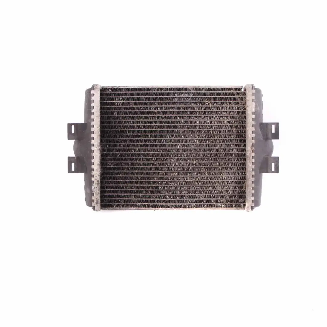 Radiatore Aggiuntivo Motore Raffreddamento Acqua Ausiliario per BMW F30 F36 con numero di parte 7628057 BMW F30 F36 Radiatore Aggiuntivo Motore Raffreddamento Acqua Ausiliario - SKU 7628057 - Numero di parte 7628057