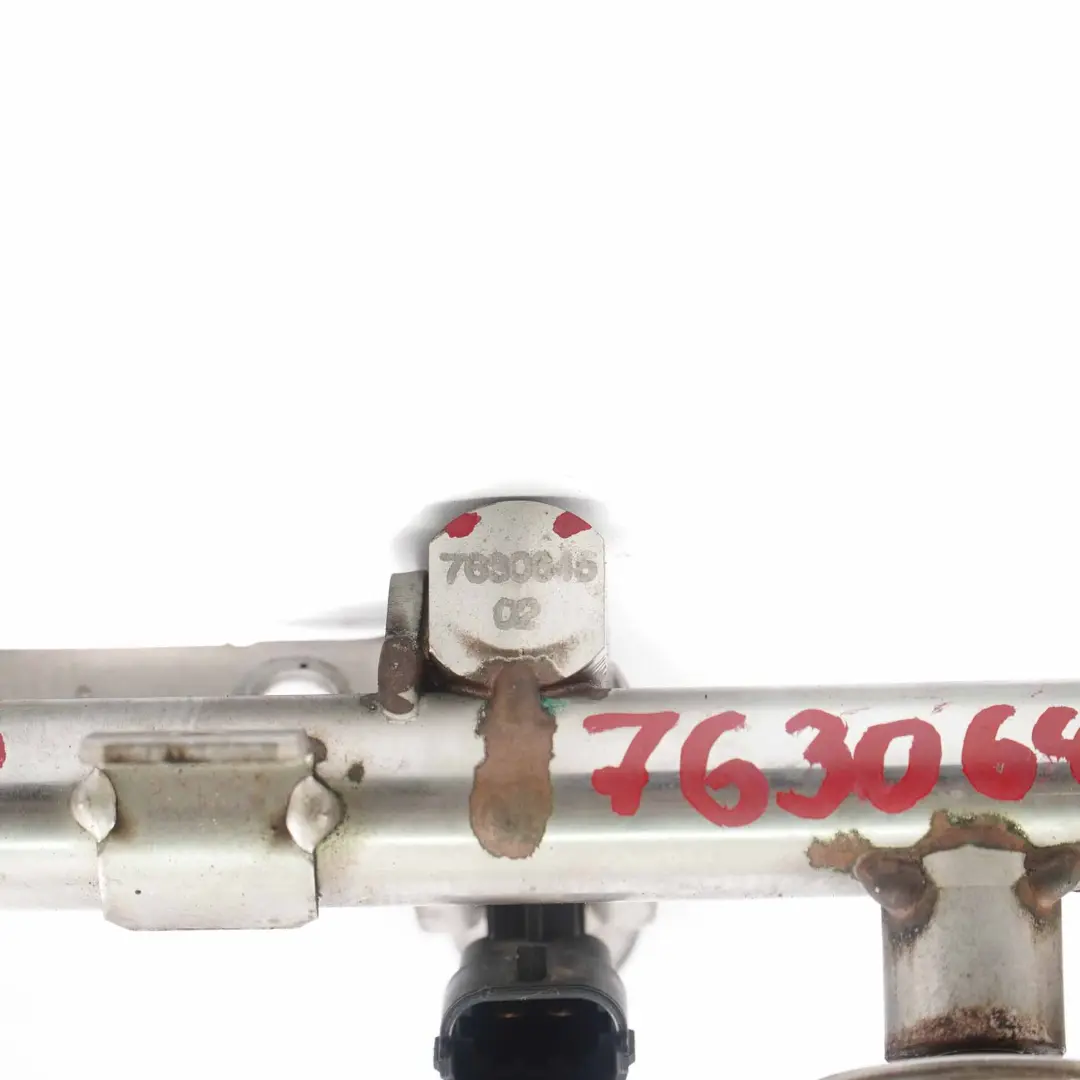 Rail Mini Cooper S Jcw R55 R56 R57 LCI N18 Tubo Iniezione per Fuel con numero di parte 7630645 Fuel Rail Mini Cooper S Jcw R55 R56 R57 LCI N18 Tubo Iniezione - SKU 7630645 - Numero di parte 7630645
