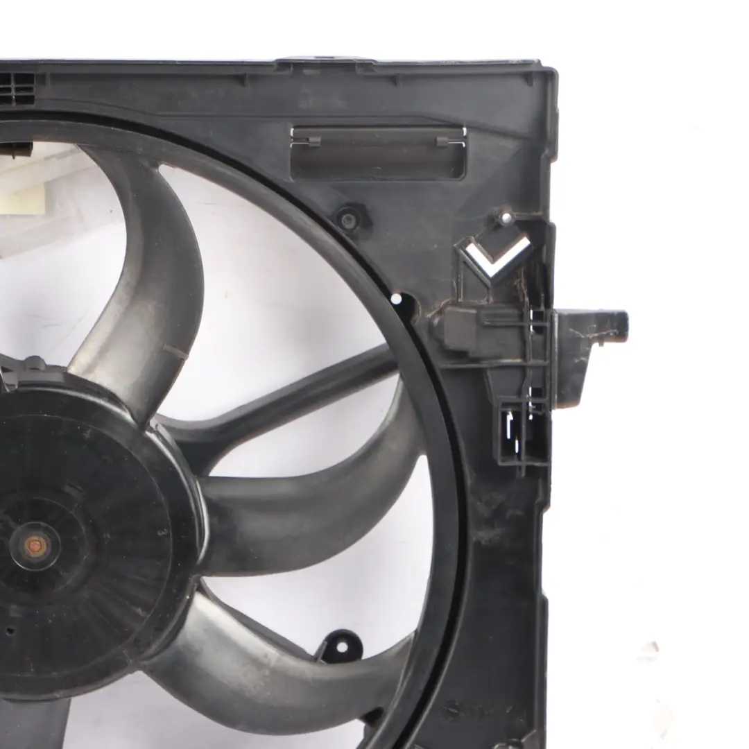 Radiator Fan BMW X5 F15 X6 F16 Engine Cooling Housing Fan 600W to with Part number 7634467 Radiator Fan BMW X5 F15 X6 F16 Engine Cooling Housing Fan 600W - SKU 7634467 - Part number 7634467
