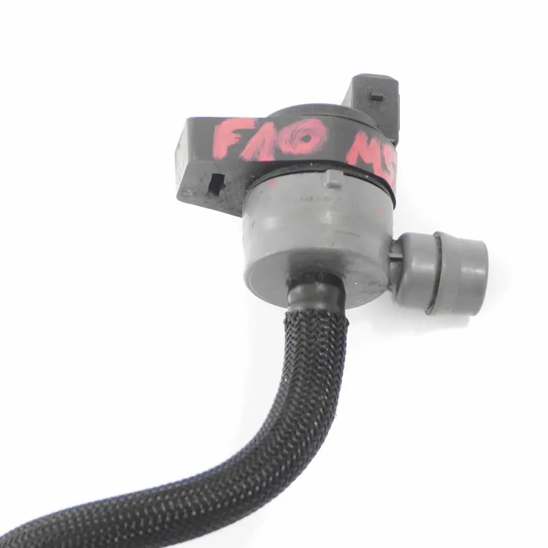 Réservoir d'Essence Valve de Respiration Tuyau pour BMW F10 M5 F12 F13 M6 à propos du numéro de pièce 7636149 BMW F10 M5 F12 F13 M6 Réservoir d'Essence Valve de Respiration Tuyau - SKU 7636149 - Numéro de pièce 7636149