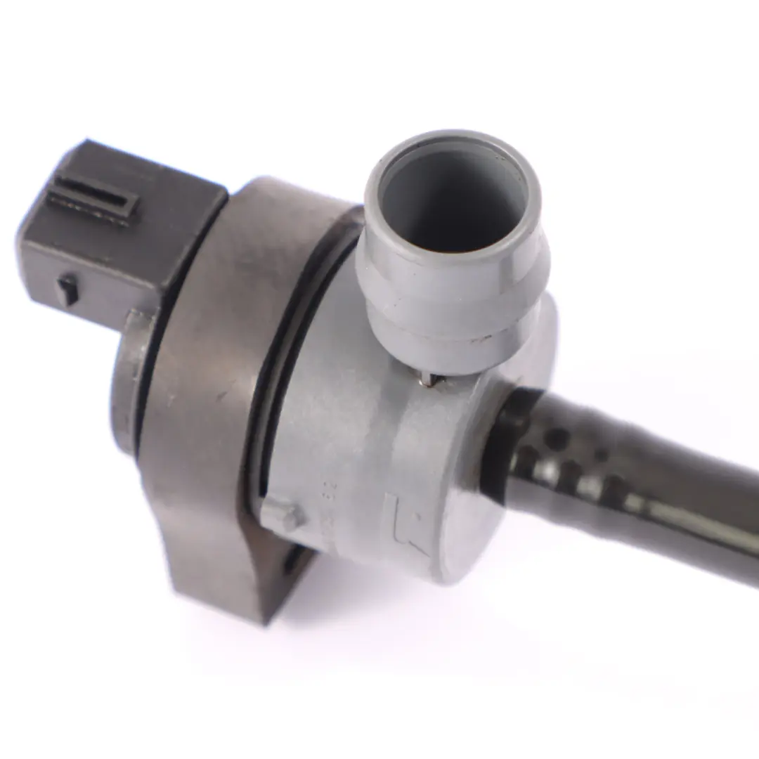 Vent Pipe BMW F20 E88 F30 Petrol N55 Fuel Tank Breather Ventilation Line to  with Part number 7636153  Vent Pipe BMW F20 E88 F30 Petrol N55 Fuel Tank Breather Ventilation Line - SKU 7636153 - Part number 7636153