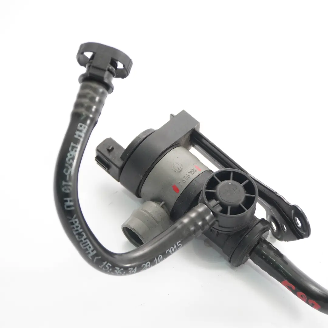N55 Kraftstofftank Entlüftungsventil Rohr Schlauch für BMW F87 F30 F12 F07 mit Teilenummer 7636154 BMW F87 F30 F12 F07 N55 Kraftstofftank Entlüftungsventil Rohr Schlauch - SKU 7636154 - Teilenummer 7636154
