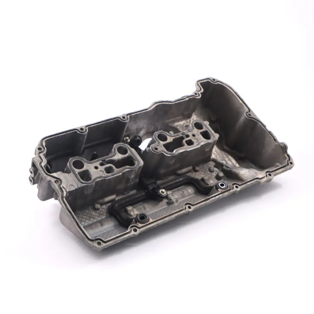 BMW F10 F11 LCI F13 N63N Engine Cylinder Head Rocker Cover Panel Cyl 5-8 7603653 - SKU 7636612 - Part number 7636612