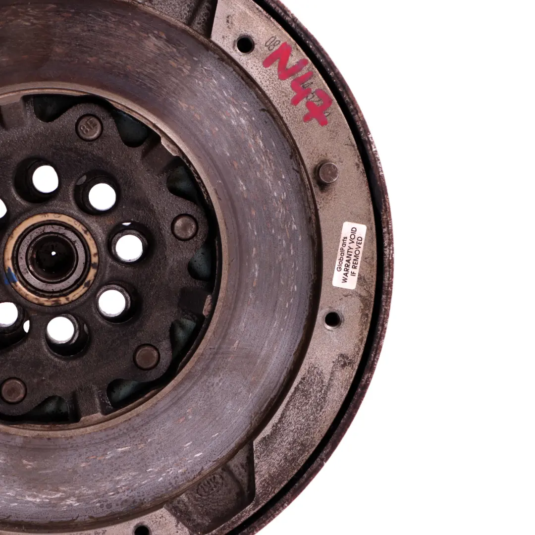 N47 Volano doppio a doppia massa 7577479 per BMW E60 LCI E81 E87 E90 Diesel con numero di parte 7637279 BMW E60 LCI E81 E87 E90 Diesel N47 Volano doppio a doppia massa 7577479 - SKU 7637279-1 - Numero di parte 7637279