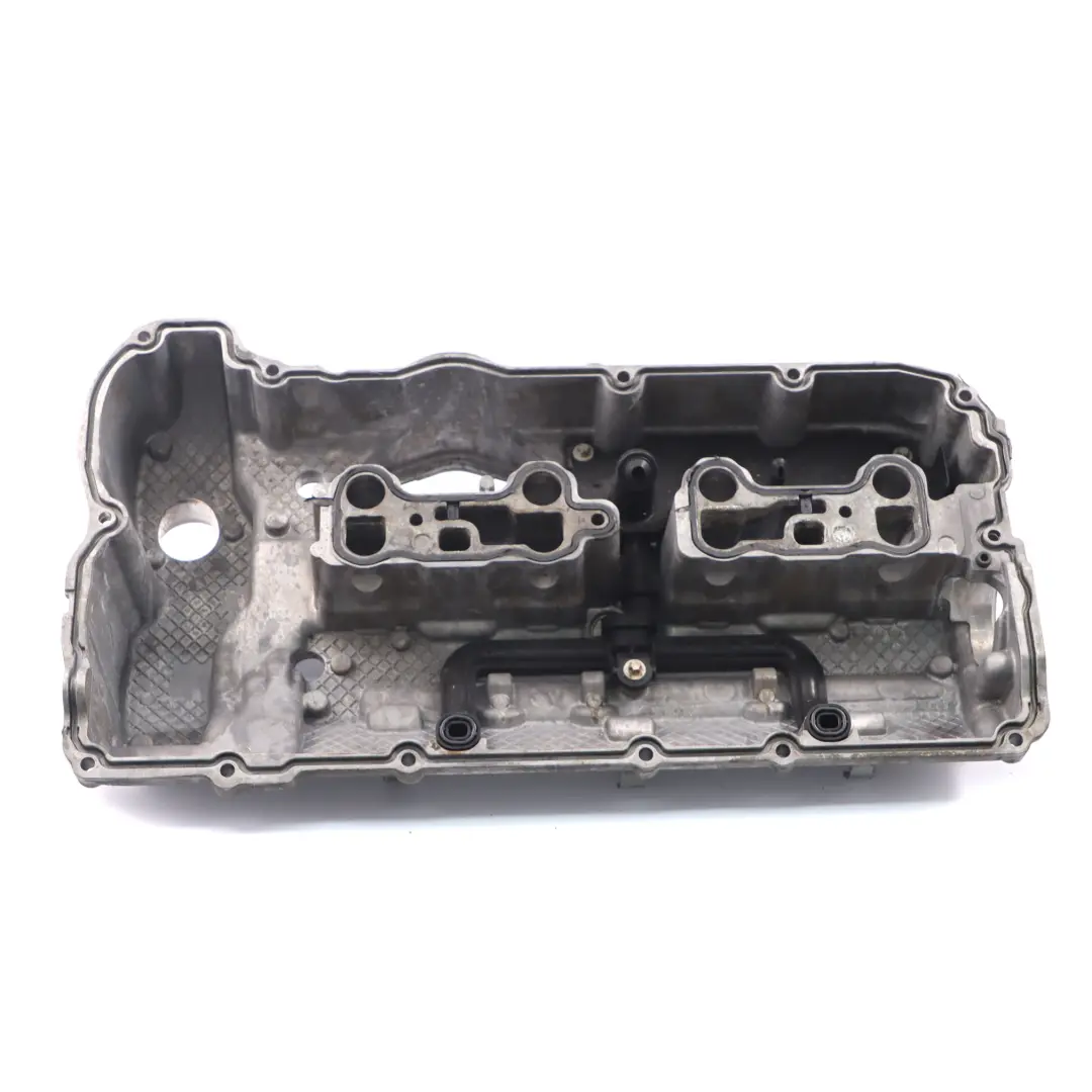 S63N Panneau recouvrement culasse moteur Cyl 1-4 7843506 pour BMW F10 M5 F13 M6 à propos du numéro de pièce 7638639 BMW F10 M5 F13 M6 S63N Panneau recouvrement culasse moteur Cyl 1-4 7843506 - SKU 7638639 - Numéro de pièce 7638639