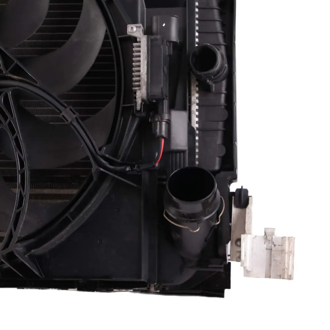 Complete Engine Cooling Radiator Pack Fan Shroud 300W to BMW 1 3 F20 F21 F30 F31 7 with Part number 7640508 BMW 1 3 F20 F21 F30 F31 7 Complete Engine Cooling Radiator Pack Fan Shroud 300W - SKU 7640508-7 - Part number 7640508