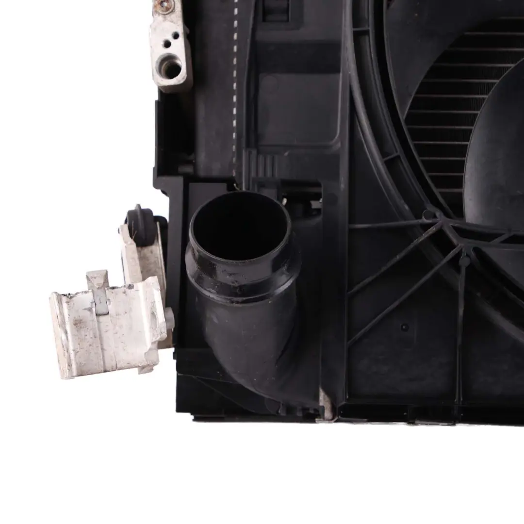 Complete Engine Cooling Radiator Pack Fan Shroud 300W to BMW 1 3 F20 F21 F30 F31 7 with Part number 7640508 BMW 1 3 F20 F21 F30 F31 7 Complete Engine Cooling Radiator Pack Fan Shroud 300W - SKU 7640508-7 - Part number 7640508