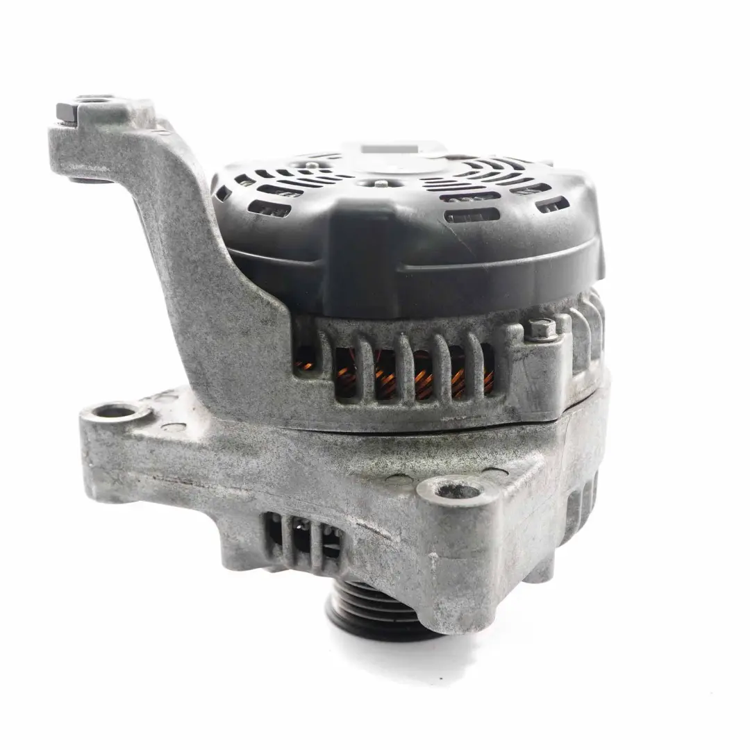 Alternator 180A do BMW F20 F30 LCI Diesel o numerze 7640875 BMW F20 F30 LCI Diesel Alternator 180A - SKU 7640875 - Numer Części 7640875
