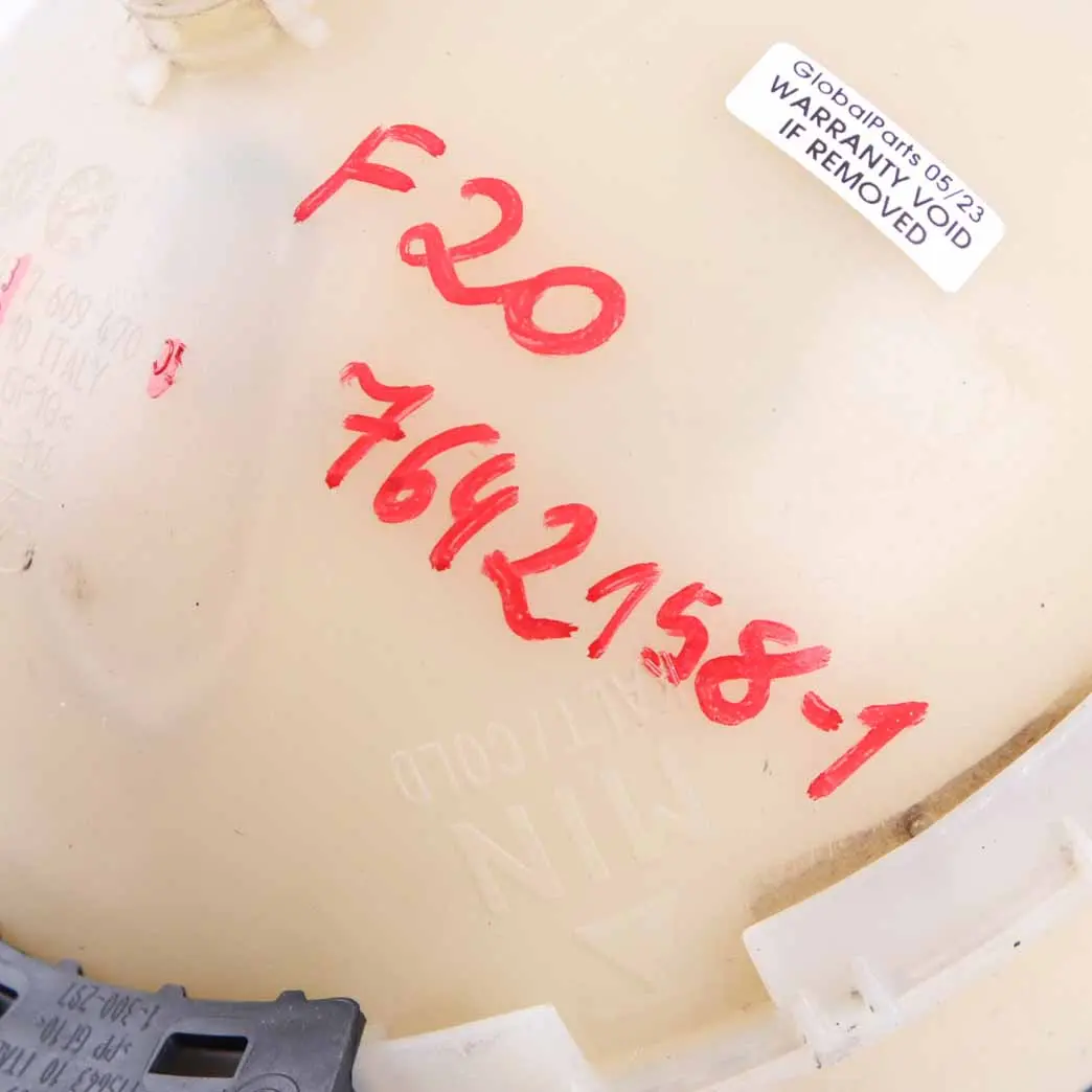 Radiatore Bottiglia di espansione Serbatoio Benzina per BMW F20 F21 F30 F32 con numero di parte 7642158 BMW F20 F21 F30 F32 Radiatore Bottiglia di espansione Serbatoio Benzina - SKU 7642158-1 - Numero di parte 7642158