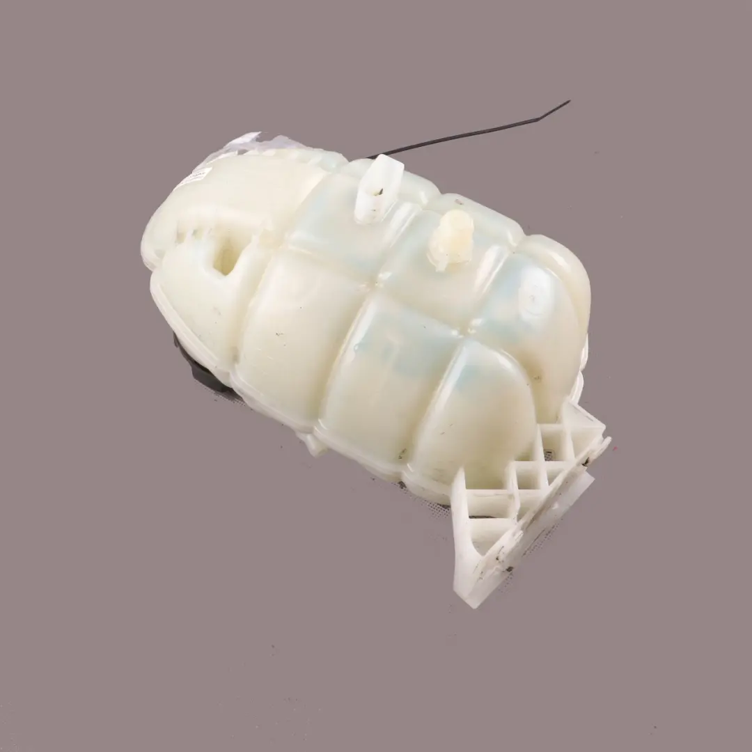 Réservoir Trop-Plein D'Expansion Radiateur Bouteille pour BMW F20 F21 F30 F32 à propos du numéro de pièce 7642160 BMW F20 F21 F30 F32 Réservoir Trop-Plein D'Expansion Radiateur Bouteille - SKU 7642160-3 - Numéro de pièce 7642160