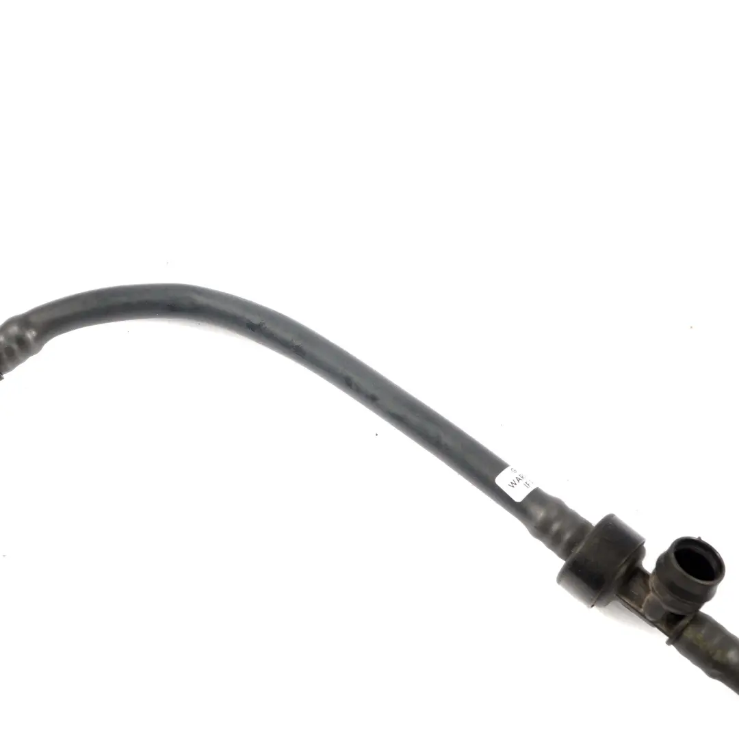 BMW F20 F21 F30 LCI M140i 340i Tubo de ventilación del motor manguera - SKU 7643100 - Número de pieza 7643100