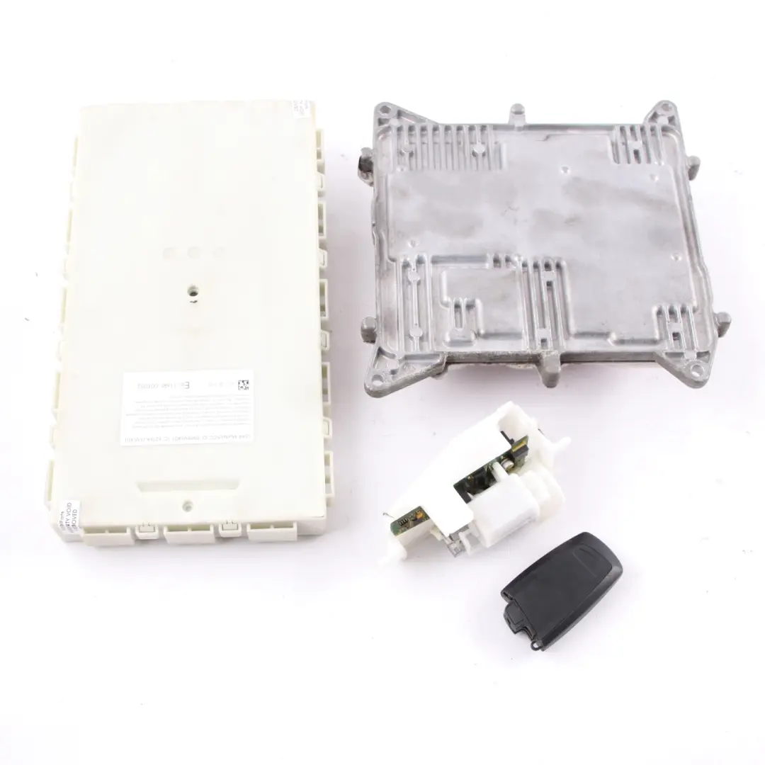 N20 ECU DME Engine Control Unit Module FEM Key Lock to BMW F30 320i Petrol with Part number 7644747 BMW F30 320i Petrol N20 ECU DME Engine Control Unit Module FEM Key Lock - SKU 7644747-2 - Part number 7644747