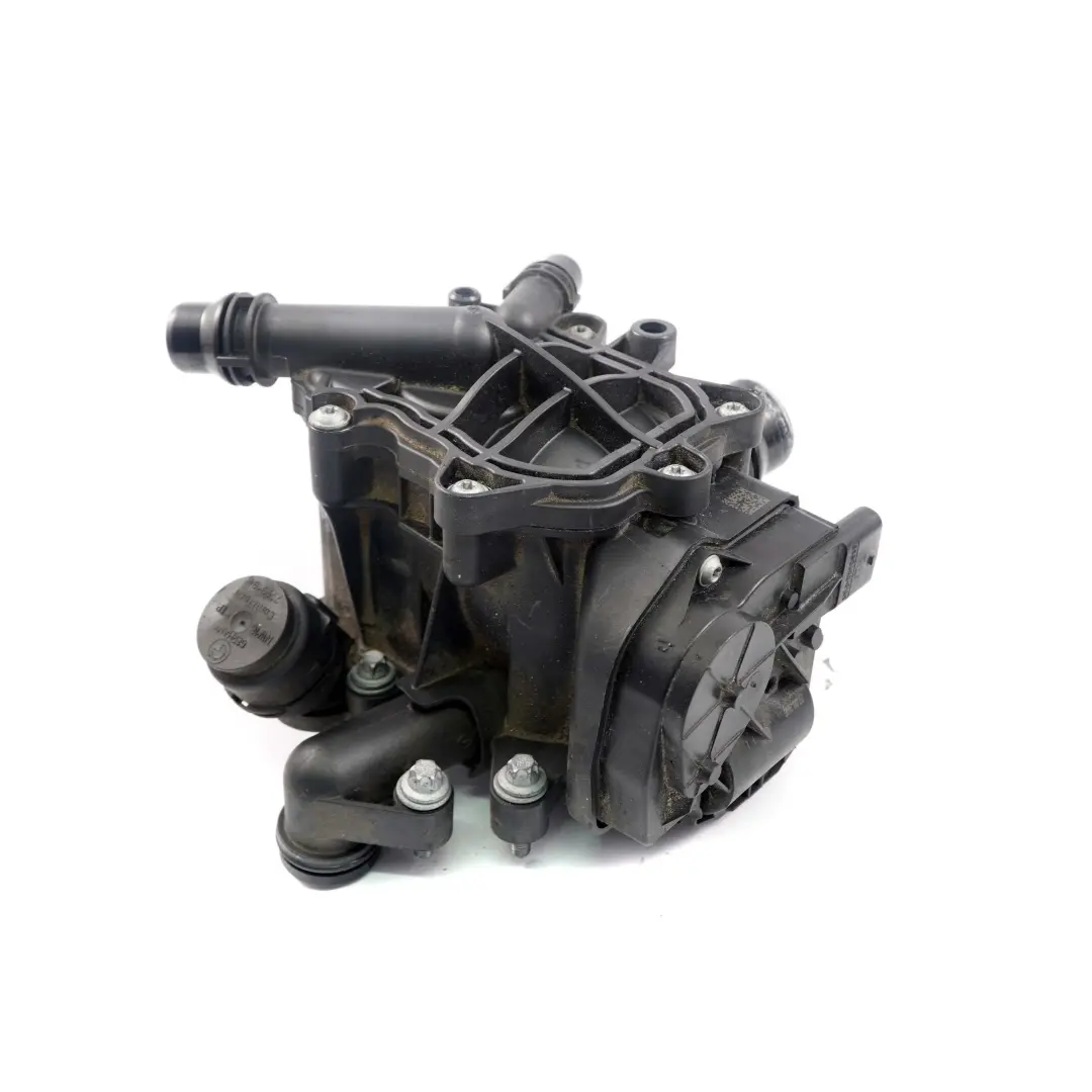 Termostato Pompa Acqua B38 B48 Motore Benzina per BMW F20 F21 F30 F31 LCI con numero di parte 7644811 BMW F20 F21 F30 F31 LCI Termostato Pompa Acqua B38 B48 Motore Benzina - SKU 7644811 - Numero di parte 7644811