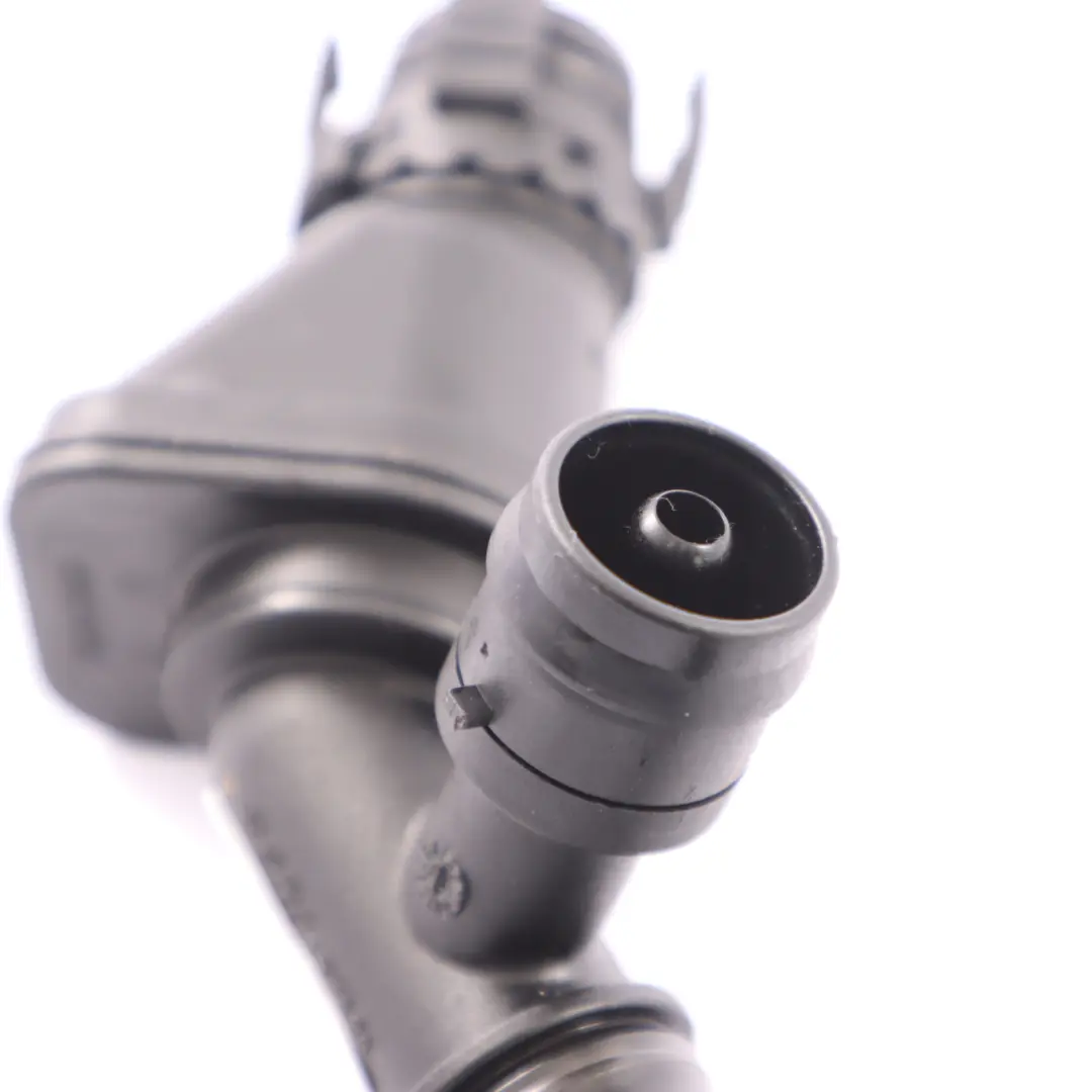 Entlüftungsrohr BMW F10 F13 Benziner N63 Zylinderkopf Verbindungsrohr Zyl. 1-4 für mit Teilenummer 7646086 Entlüftungsrohr BMW F10 F13 Benziner N63 Zylinderkopf Verbindungsrohr Zyl. 1-4 - SKU 7646086 - Teilenummer 7646086