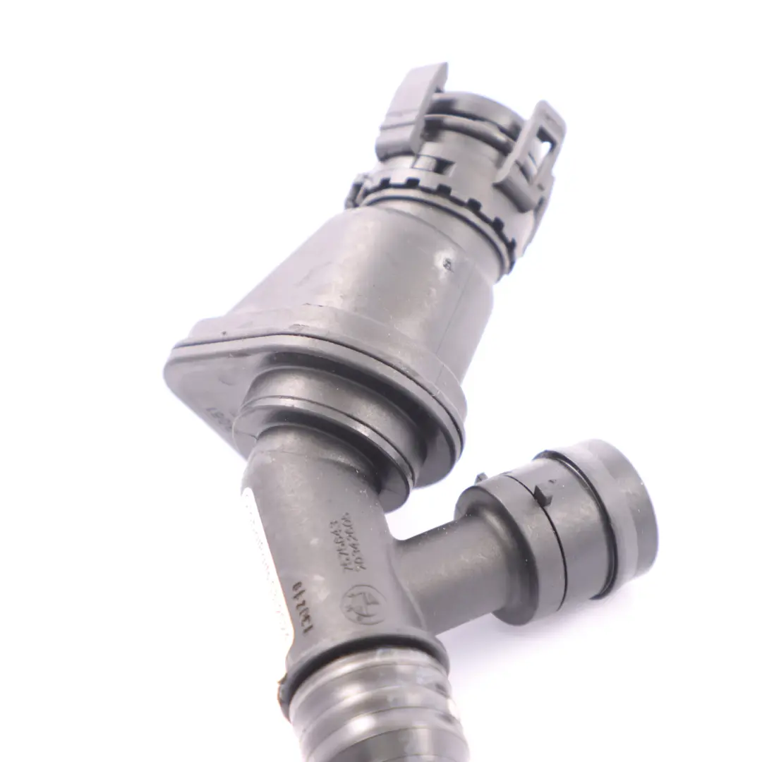  Tubo di Sfiato BMW F10 Benzina N63 Linea di Ventilazione Carter Cyl. 5-8 - SKU 7646087 - Numero di parte 7646087