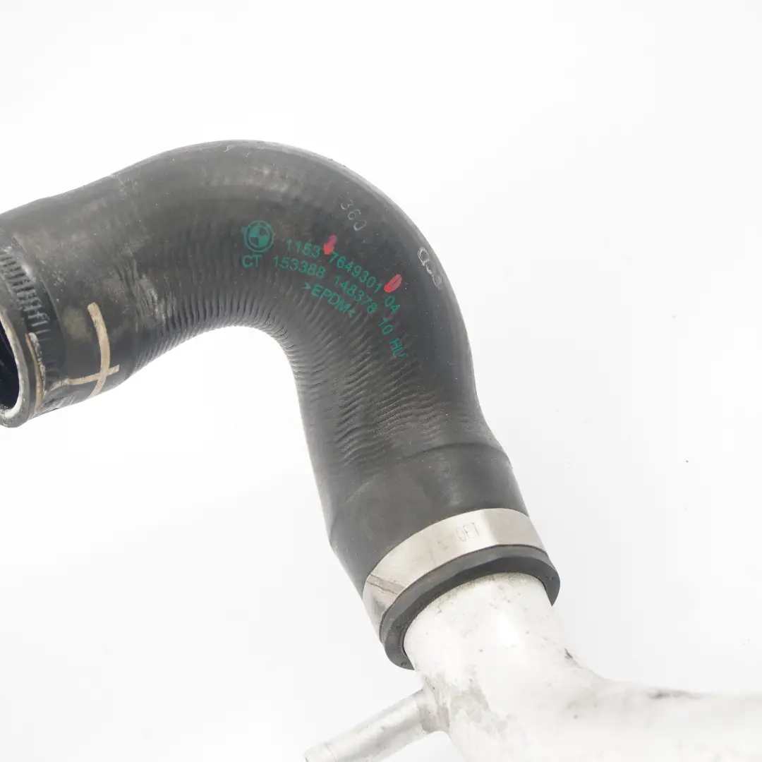 M135iX F30 335iX Tubo dell'acqua del motore Linea del tubo per BMW F20 LCI con numero di parte 7649301 BMW F20 LCI M135iX F30 335iX Tubo dell'acqua del motore Linea del tubo - SKU 7649301 - Numero di parte 7649301