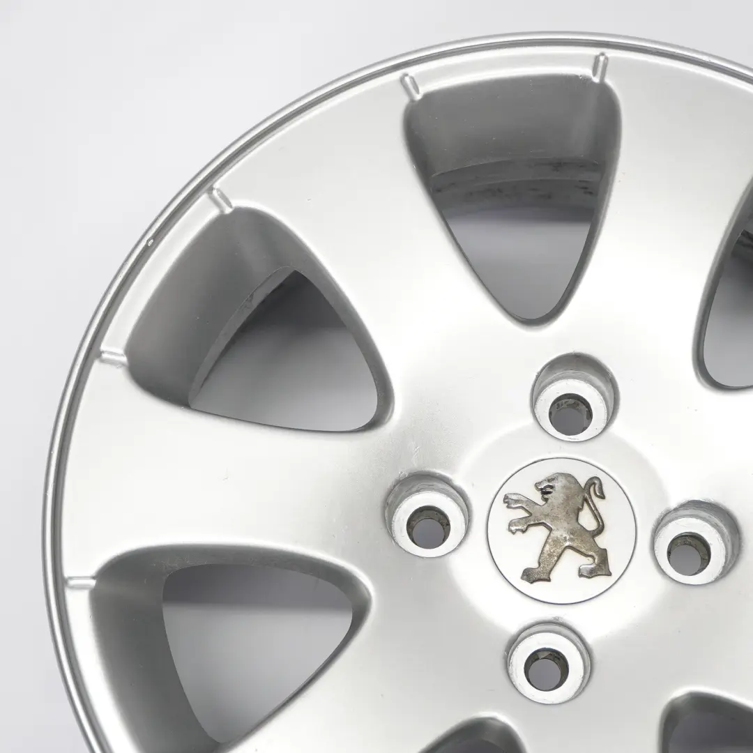 Silber Leicht metall felge 15" 6J ET:27 für Peugeot mit Teilenummer 7650-B Peugeot Silber Leicht metall felge 15" 6J ET:27 - SKU 7650-B-1 - Teilenummer 7650-B