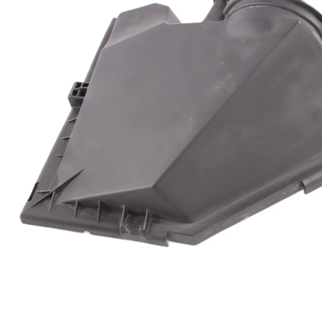 N57 Shield Air Microfilter Box Panel to Air Box Cover BMW E90 E92 LCI with Part number 7668988 Air Box Cover BMW E90 E92 LCI N57 Shield Air Microfilter Box Panel - SKU 7668988 - Part number 7668988
