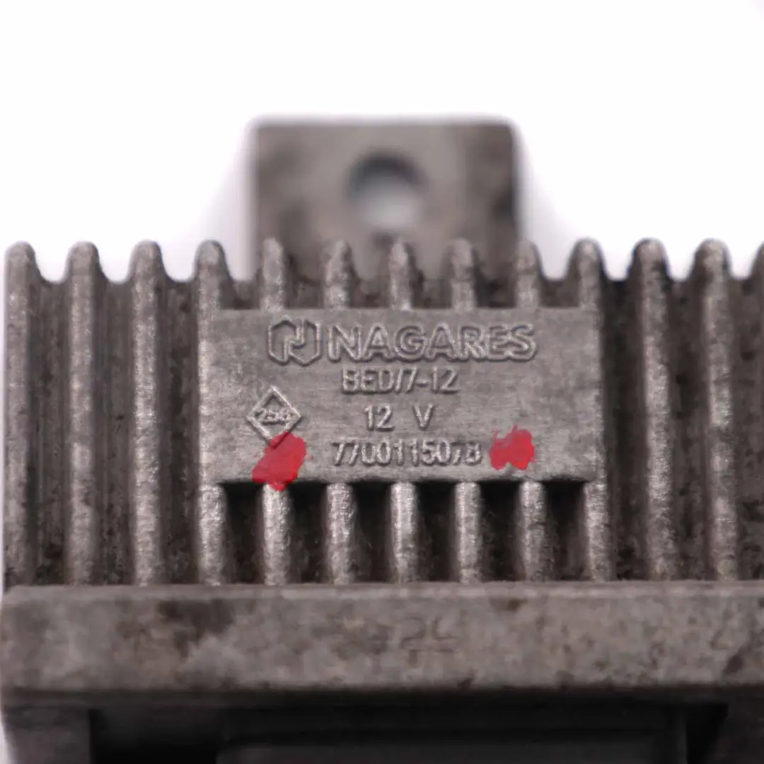 Relé de Calentadores Módulo de Unidad de Control para Renault Trafic con número de pieza 7700115078 Renault Trafic Relé de Calentadores Módulo de Unidad de Control - SKU 7700115078 - Número de pieza 7700115078