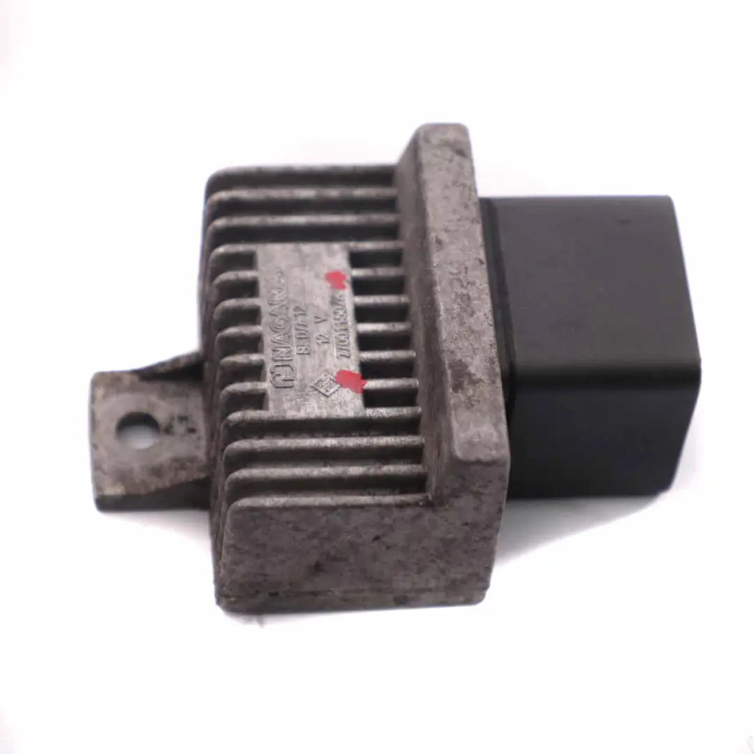 Relé de Calentadores Módulo de Unidad de Control para Renault Trafic con número de pieza 7700115078 Renault Trafic Relé de Calentadores Módulo de Unidad de Control - SKU 7700115078 - Número de pieza 7700115078