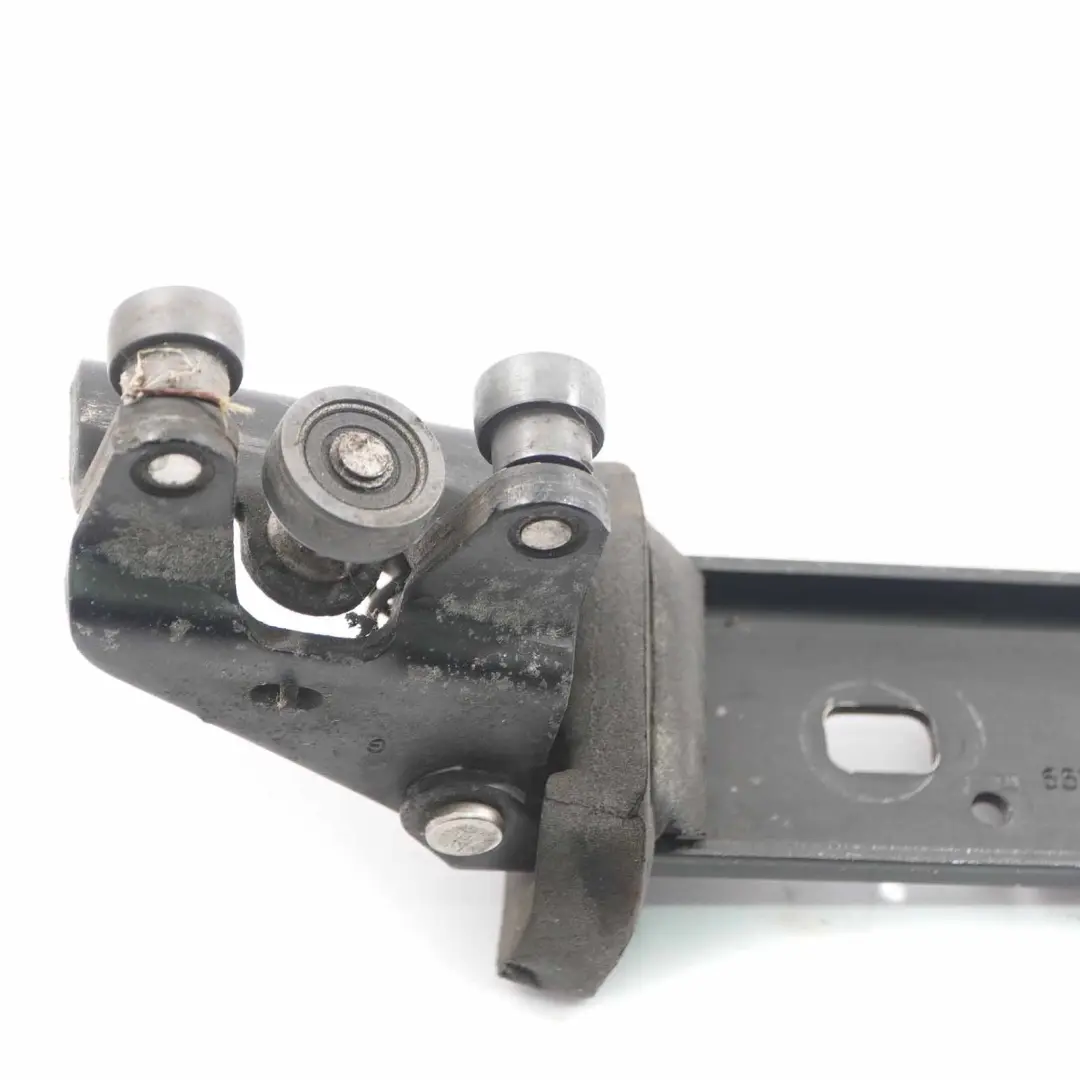 Puerta Corredera Lateral Izquierda Polea Guía para Renault Trafic Vivaro con número de pieza 7700311973 Renault Trafic Vivaro Puerta Corredera Lateral Izquierda Polea Guía - SKU 7700311973 - Número de pieza 7700311973