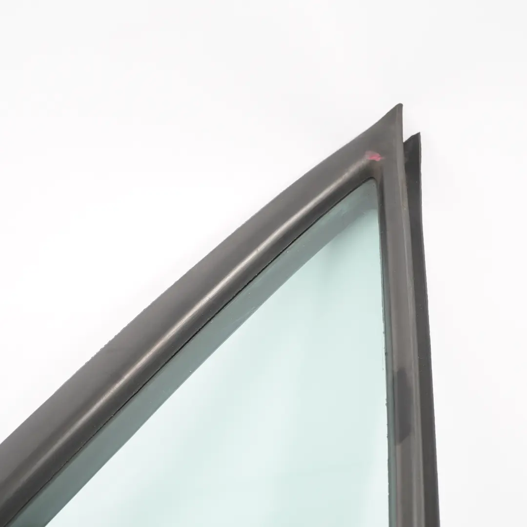 Window Glass Renault Master II Front Door Side Triangle Glass Left N/S AS2 to with Part number 7700351163 Window Glass Renault Master II Front Door Side Triangle Glass Left N/S AS2 - SKU 7700351163 - Part number 7700351163