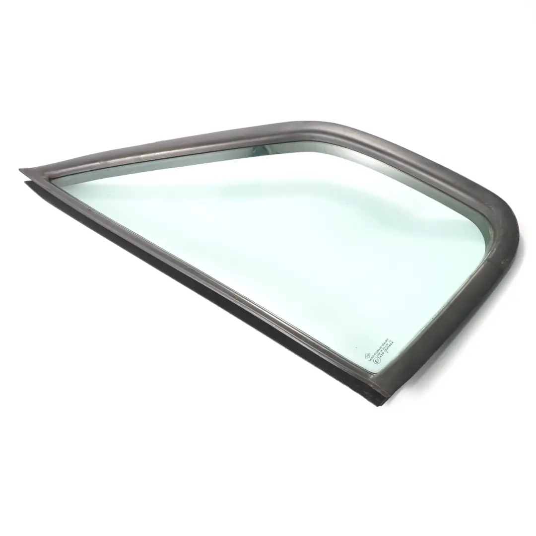  Vitre Renault Master II Triangle de porte avant droite AS2 - SKU 7700351164 - Numéro de pièce 7700351164