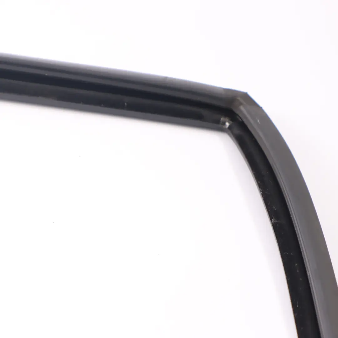 Junta de goma para ventana trasera izquierda puerta lateral para Renault Master II con número de pieza 7700351231 Renault Master II Junta de goma para ventana trasera izquierda puerta lateral - SKU 7700351231 - Número de pieza 7700351231