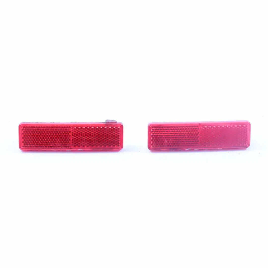 Bumper Reflector Renault Trafic III Vauxhall Vivaro B Rear Light to with Part number 7700353184 Bumper Reflector Renault Trafic III Vauxhall Vivaro B Rear Light - SKU 7700353184 - Part number 7700353184
