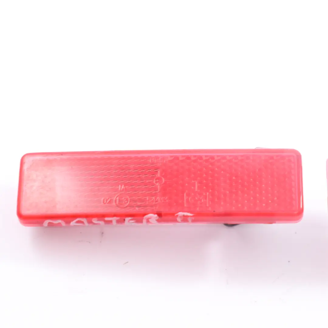 Bumper Reflector Renault Trafic III Vauxhall Vivaro B Rear Light to with Part number 7700353184 Bumper Reflector Renault Trafic III Vauxhall Vivaro B Rear Light - SKU 7700353184 - Part number 7700353184