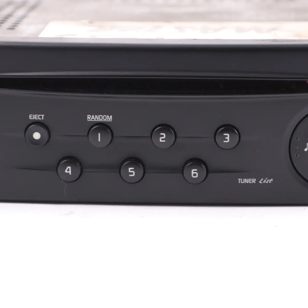 Radio Stereo CD Player Head Unit to Renault Master Trafic with Part number 7700433948 Renault Master Trafic Radio Stereo CD Player Head Unit - SKU 7700433948 - Part number 7700433948