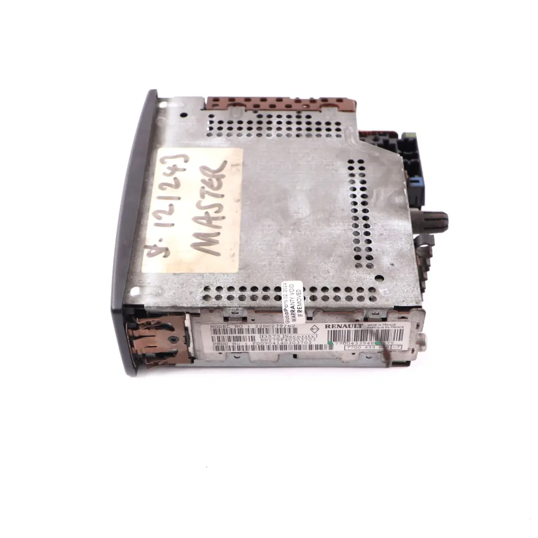 Radio Stereo CD Player Head Unit to Renault Master Trafic with Part number 7700433948 Renault Master Trafic Radio Stereo CD Player Head Unit - SKU 7700433948 - Part number 7700433948