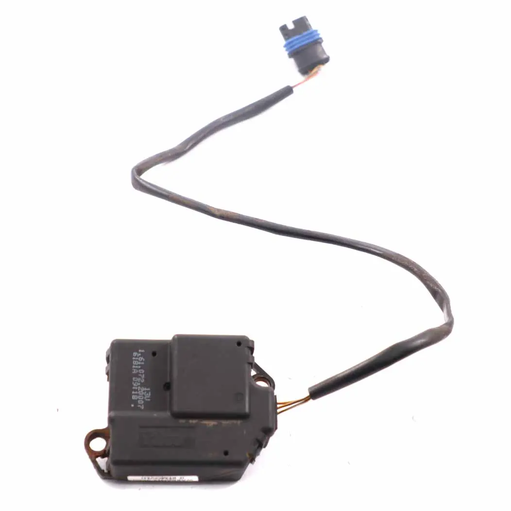 Heater Matrix Flap Control Flap Motor Unit Actuator to Renault Trafic II with Part number 7701050311 Renault Trafic II Heater Matrix Flap Control Flap Motor Unit Actuator - SKU 7701050311 - Part number 7701050311