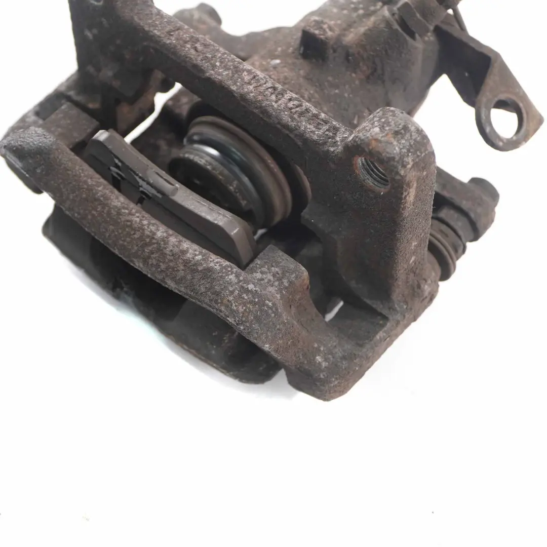 Etrier de frein arrière droite pour Renault Trafic II à propos du numéro de pièce 7701056165 Renault Trafic II Etrier de frein arrière droite - SKU 7701056165 - Numéro de pièce 7701056165