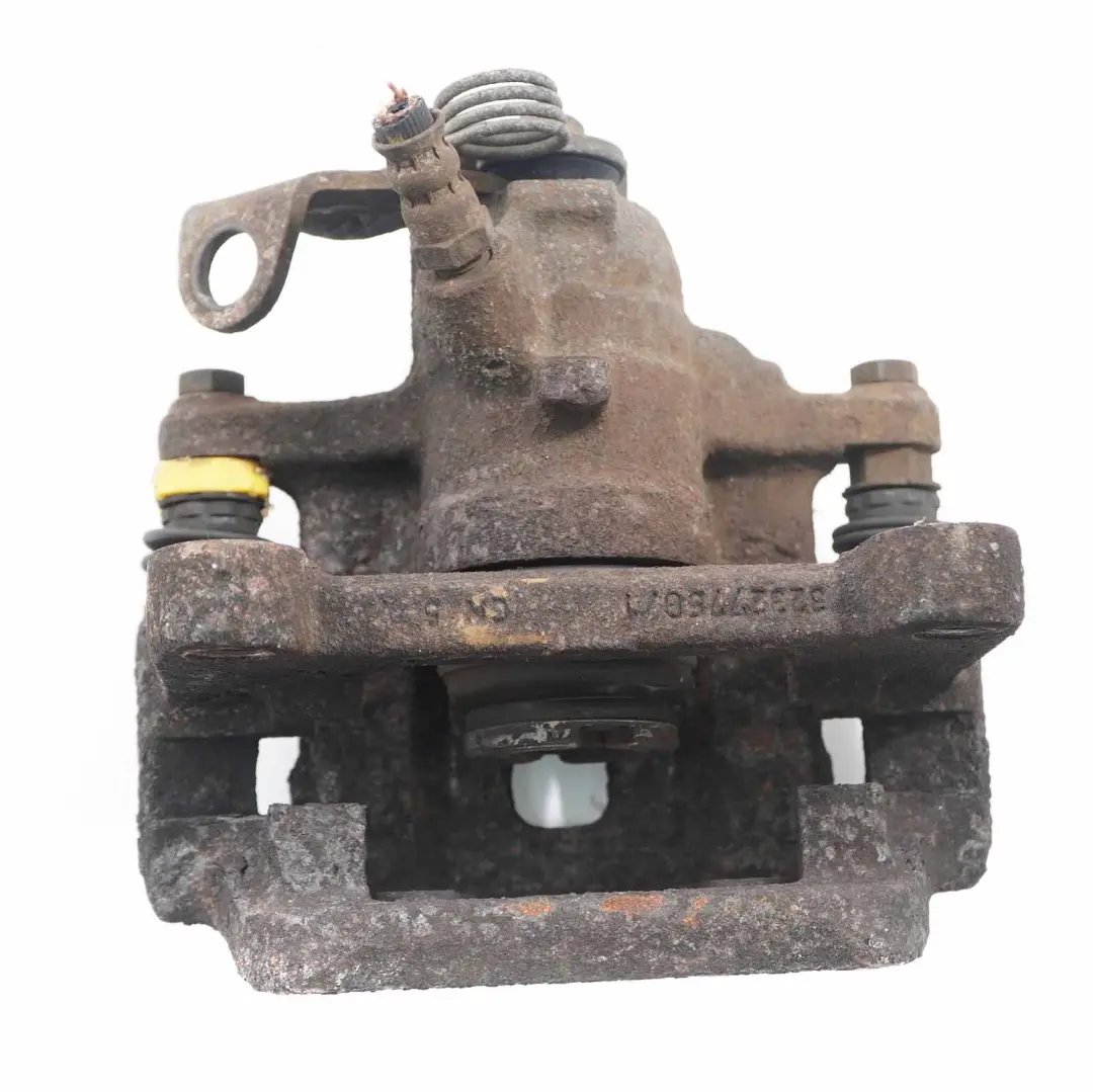 Etrier de frein arrière gauche pour Renault Trafic II à propos du numéro de pièce 7701056166 Renault Trafic II Etrier de frein arrière gauche - SKU 7701056166 - Numéro de pièce 7701056166