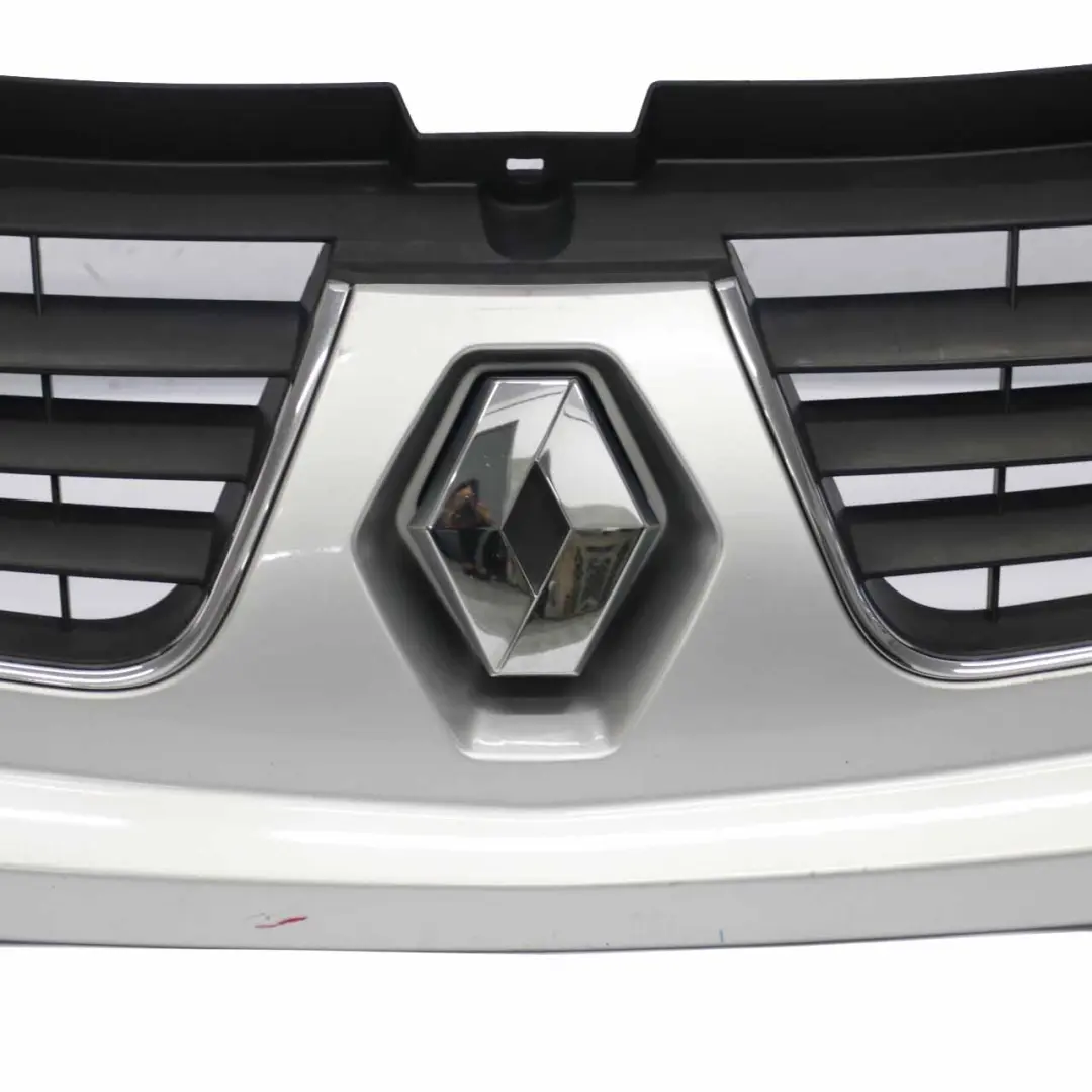 Front Grille Upper Air Grille Trim Panel Cover Star Silver G64 to Renault Trafic II with Part number 7701477202 Renault Trafic II Front Grille Upper Air Grille Trim Panel Cover Star Silver G64 - SKU 7701477202-SSI - Part number 7701477202
