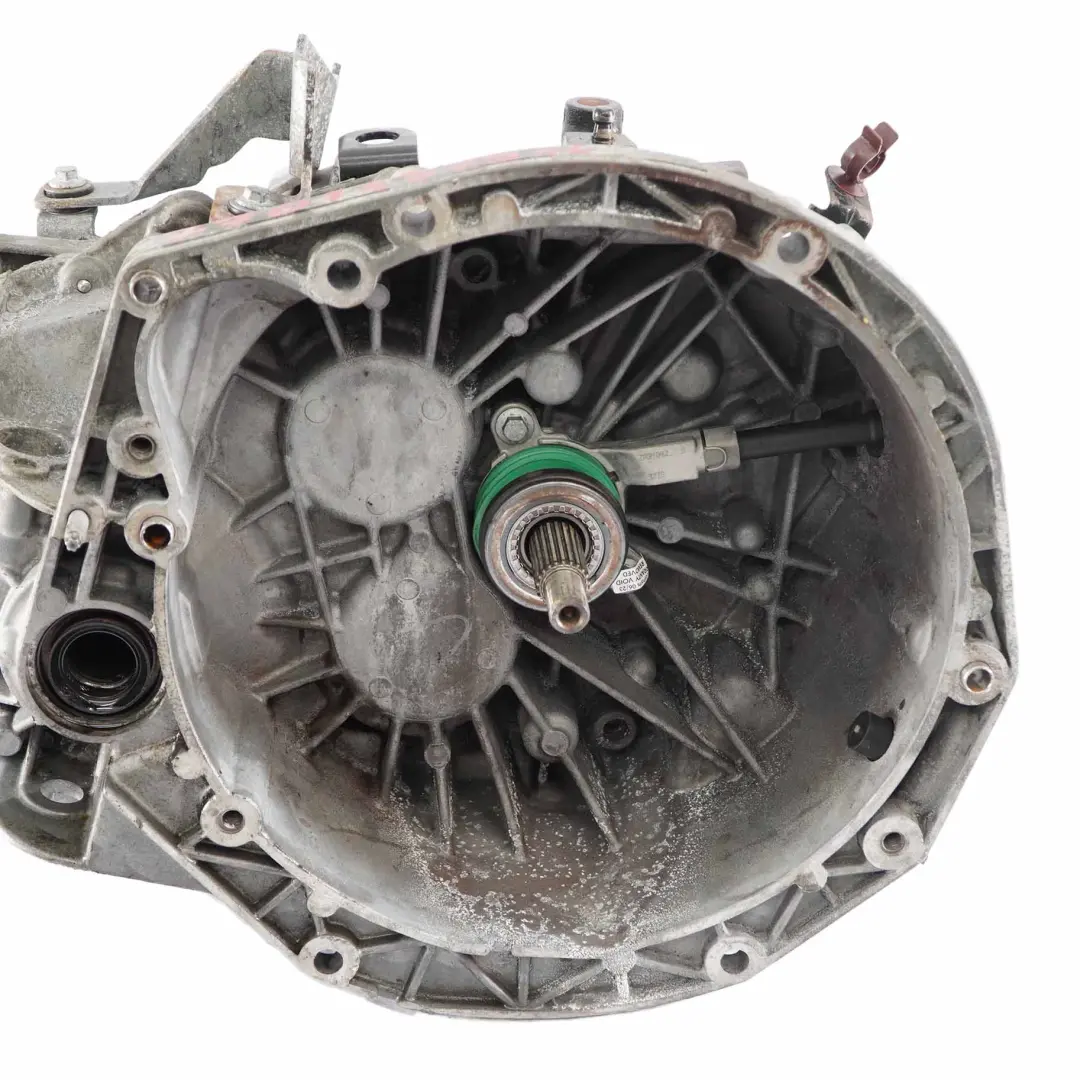 Cambio Manuale 6 Velocità PK6*375 per Renault Trafic 1.9 DCI Diesel con numero di parte 7701477946 Renault Trafic 1.9 DCI Diesel Cambio Manuale 6 Velocità PK6*375 - SKU 7701477946 - Numero di parte 7701477946