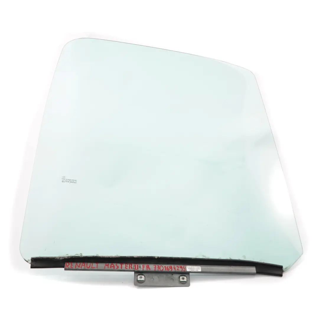 Window Glass Renault Master II Movano A Front Door Side Glazing Right O/S AS2 to with Part number 7701694295 Window Glass Renault Master II Movano A Front Door Side Glazing Right O/S AS2 - SKU 7701694295 - Part number 7701694295