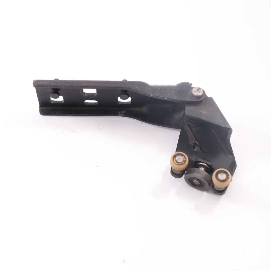 coulissante latérale droite galet guide pour Renault Trafic III Porte à propos du numéro de pièce 777645238R Renault Trafic III Porte coulissante latérale droite galet guide - SKU 777645238R - Numéro de pièce 777645238R