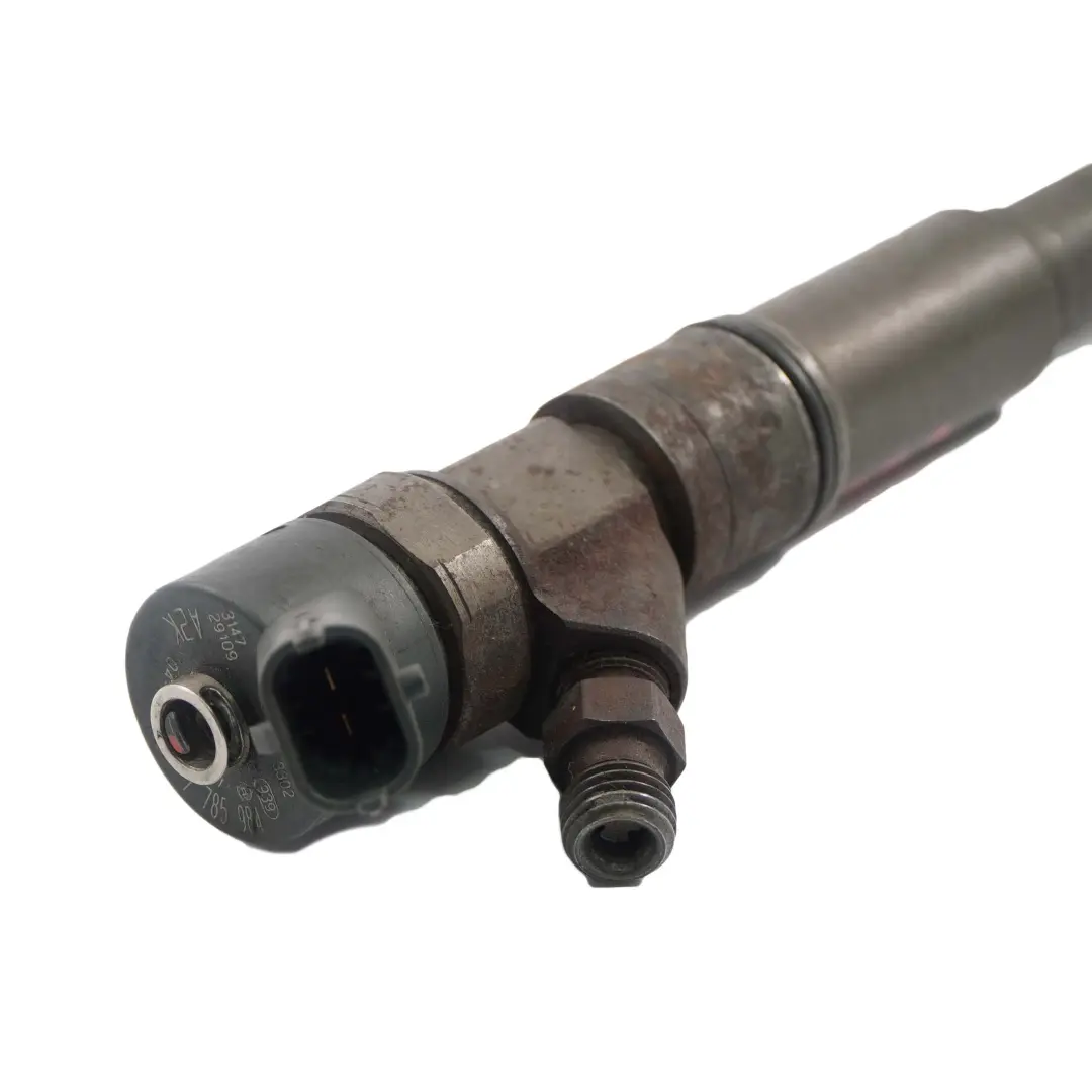 M57 Fuel Injector Injection Nozzle to BMW X5 E46 E39 E53 3.0d with Part number 7785984 BMW X5 E46 E39 E53 3.0d M57 Fuel Injector Injection Nozzle - SKU 7785984 - Part number 7785984