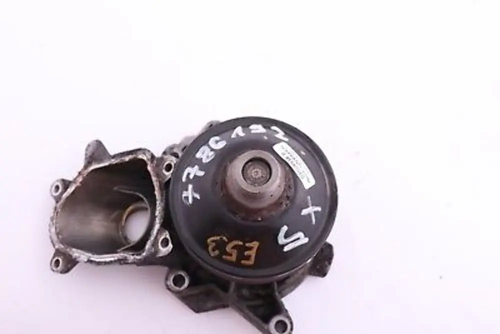 M57 Pompa di Raffreddamento Meccanico 2354055 per BMW X5 E38 E39 E46 E53 con numero di parte 7786192 BMW X5 E38 E39 E46 E53 M57 Pompa di Raffreddamento Meccanico 2354055 - SKU 7786192 - Numero di parte 7786192