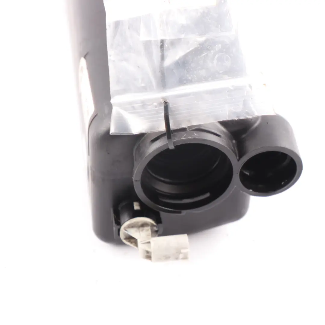 Coolant Header Overflow Expansion Tank Radiator to BMW X5 E53 3.0 d with Part number 7787040 BMW X5 E53 3.0 d Coolant Header Overflow Expansion Tank Radiator - SKU 7787040-1 - Part number 7787040