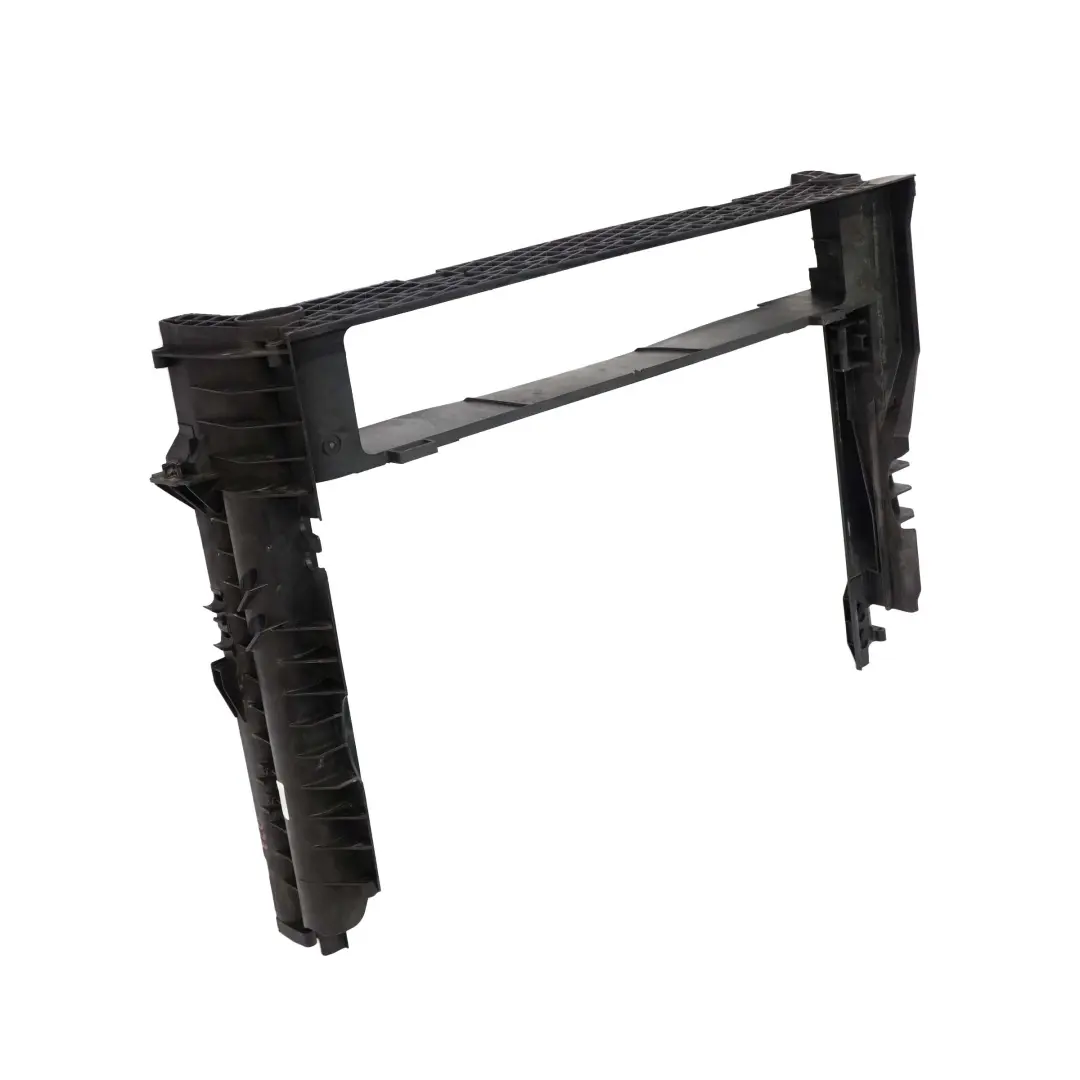 Motore Radiatore Ventola Supporto per BMW E60 E61 Diesel con numero di parte 7787443 BMW E60 E61 Diesel Motore Radiatore Ventola Supporto - SKU 7787443 - Numero di parte 7787443