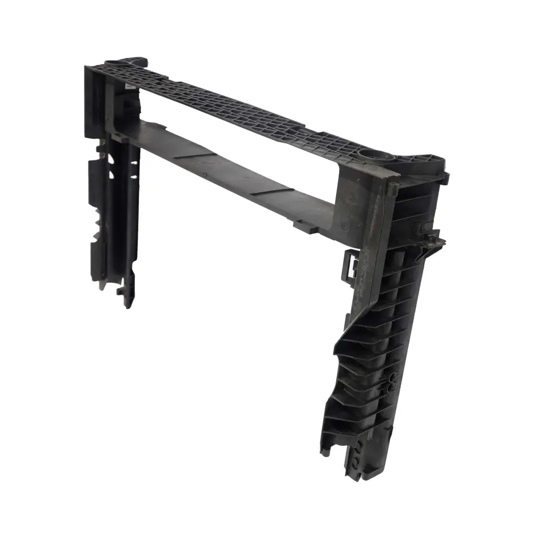 Porta Ventilador Radiador para BMW E60 E61 Diesel Motor con número de pieza 7787443 BMW E60 E61 Diesel Motor Porta Ventilador Radiador - SKU 7787443 - Número de pieza 7787443