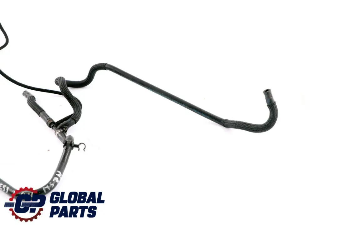 M57N 3.0d Fuel Return Line 1353 para BMW E53 con número de pieza 7788265 BMW E53 M57N 3.0d Fuel Return Line 1353 - SKU 7788265 - Número de pieza 7788265