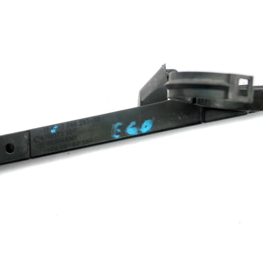 Acqua Fredda Supporto Serbatoio per BMW E60 E61 E64 LCI con numero di parte 7788293 BMW E60 E61 E64 LCI Acqua Fredda Supporto Serbatoio - SKU 7788293 - Numero di parte 7788293