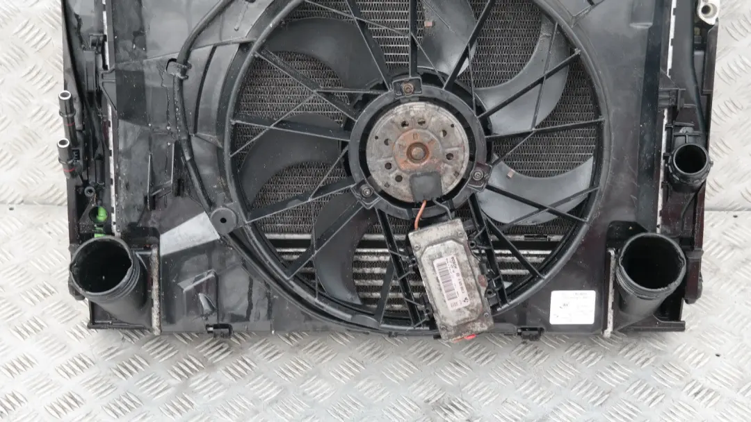 BMW E87 E90 E91 Set completo ventola radiatore con ventola DIESEL M47 - SKU 7788905-1 - Numero di parte 17427788905